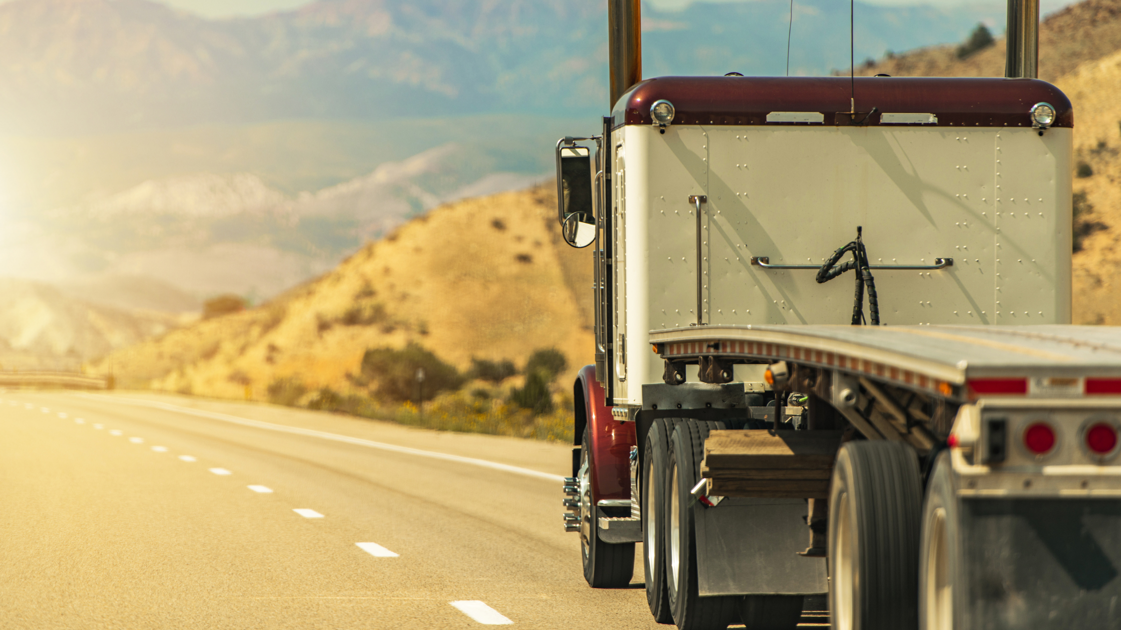3 Things to Consider When Coordinating Flatbed Shipments
